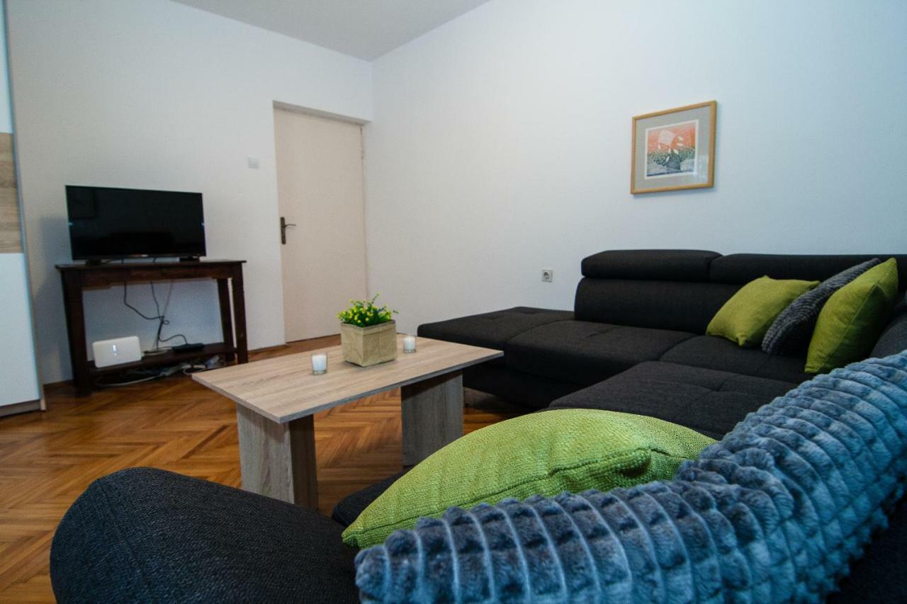New Renovated Apartment 15 Min From Beach On Foot Pula Buitenkant foto