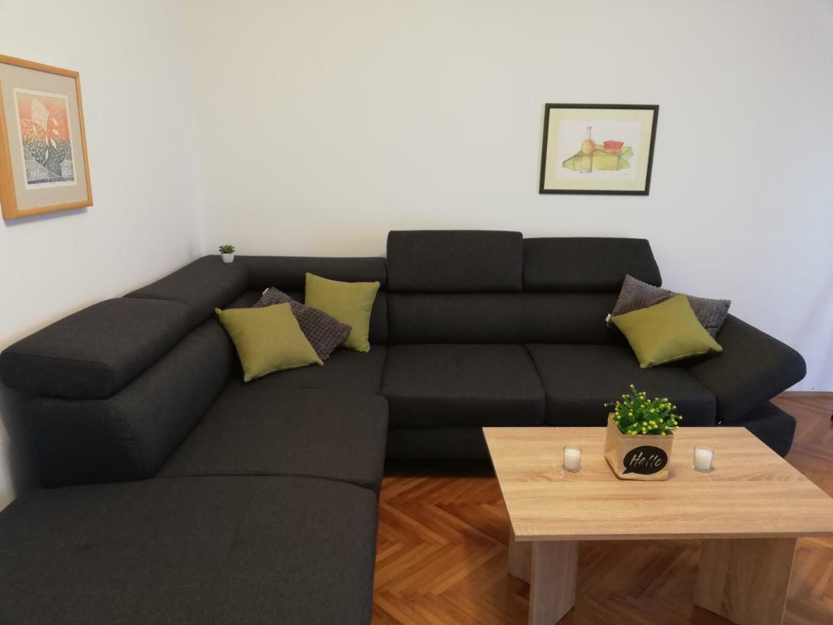 New Renovated Apartment 15 Min From Beach On Foot Pula Buitenkant foto