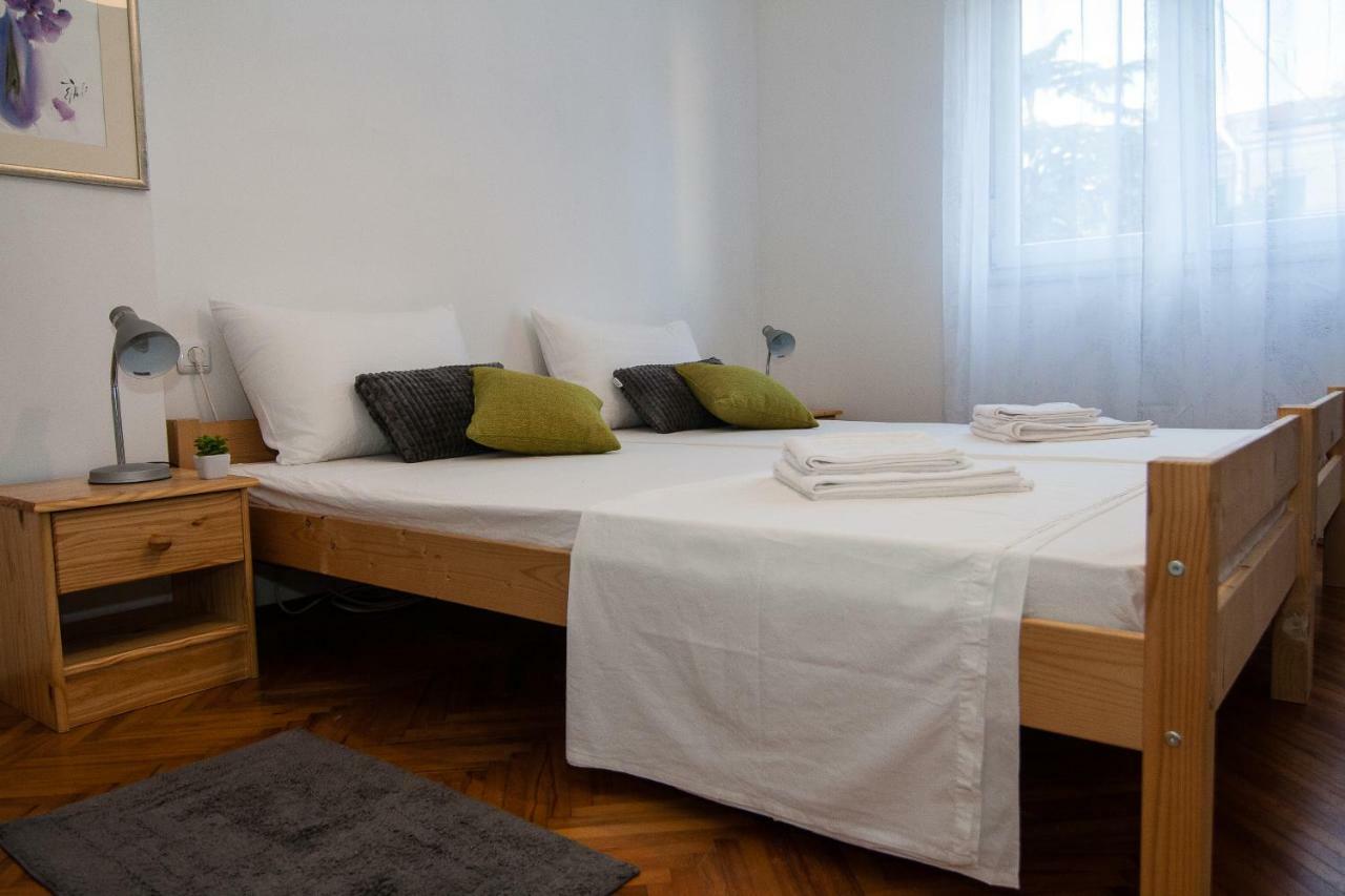 New Renovated Apartment 15 Min From Beach On Foot Pula Buitenkant foto