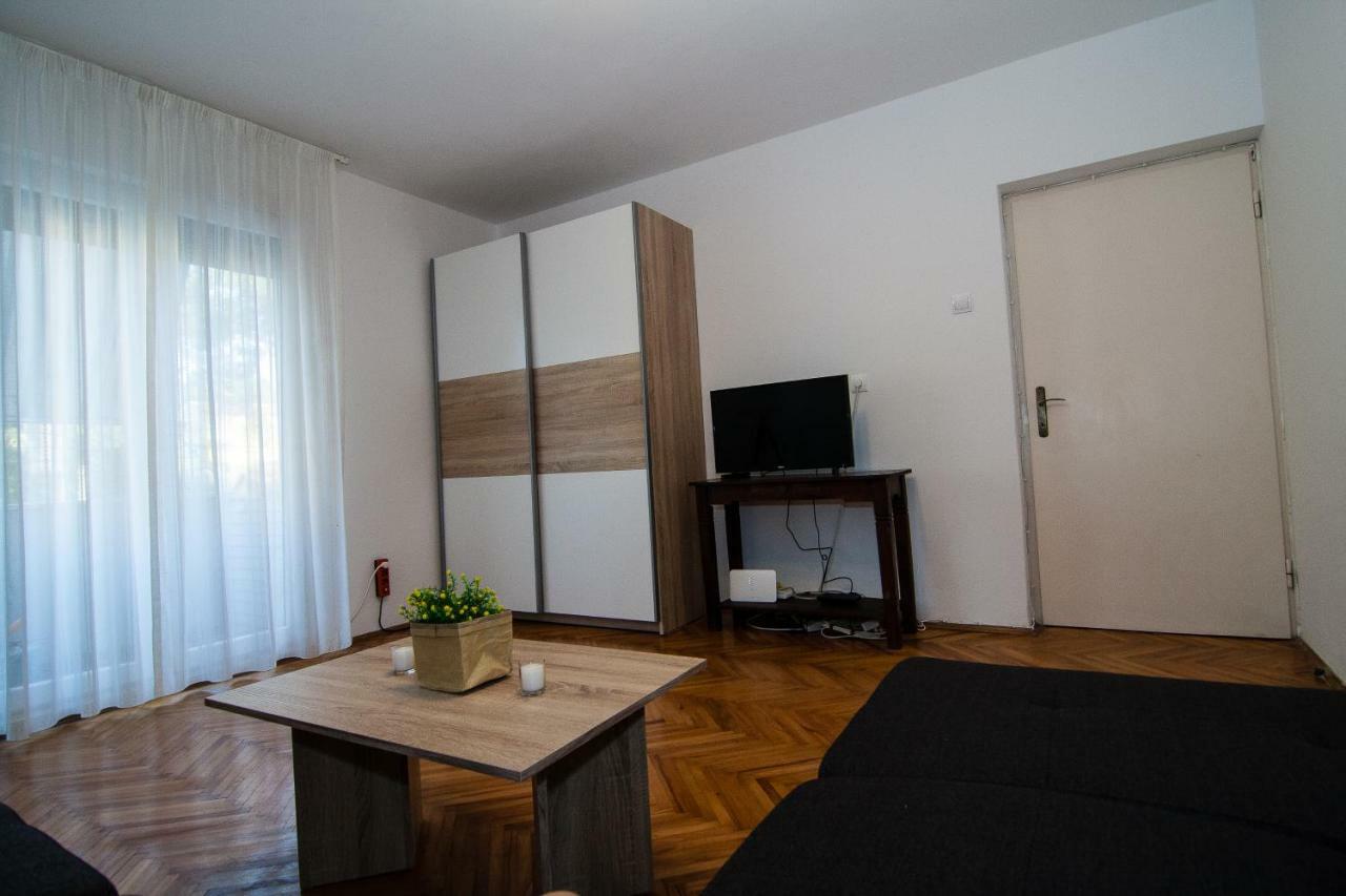 New Renovated Apartment 15 Min From Beach On Foot Pula Buitenkant foto